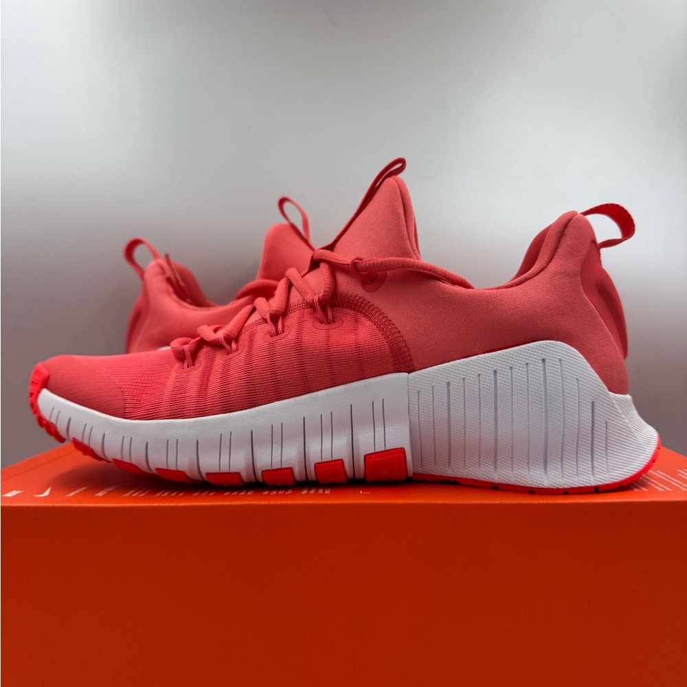 Nike Free Metcon 6 Magic Ember Bright Crimson BRAND NEW Multiple Sizes - Picture 6 of 7